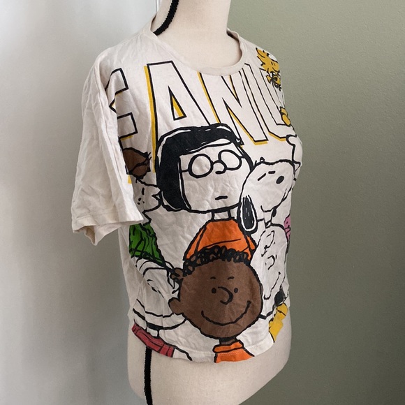 Peanuts Cropped T-shirt - Picture 5 of 9